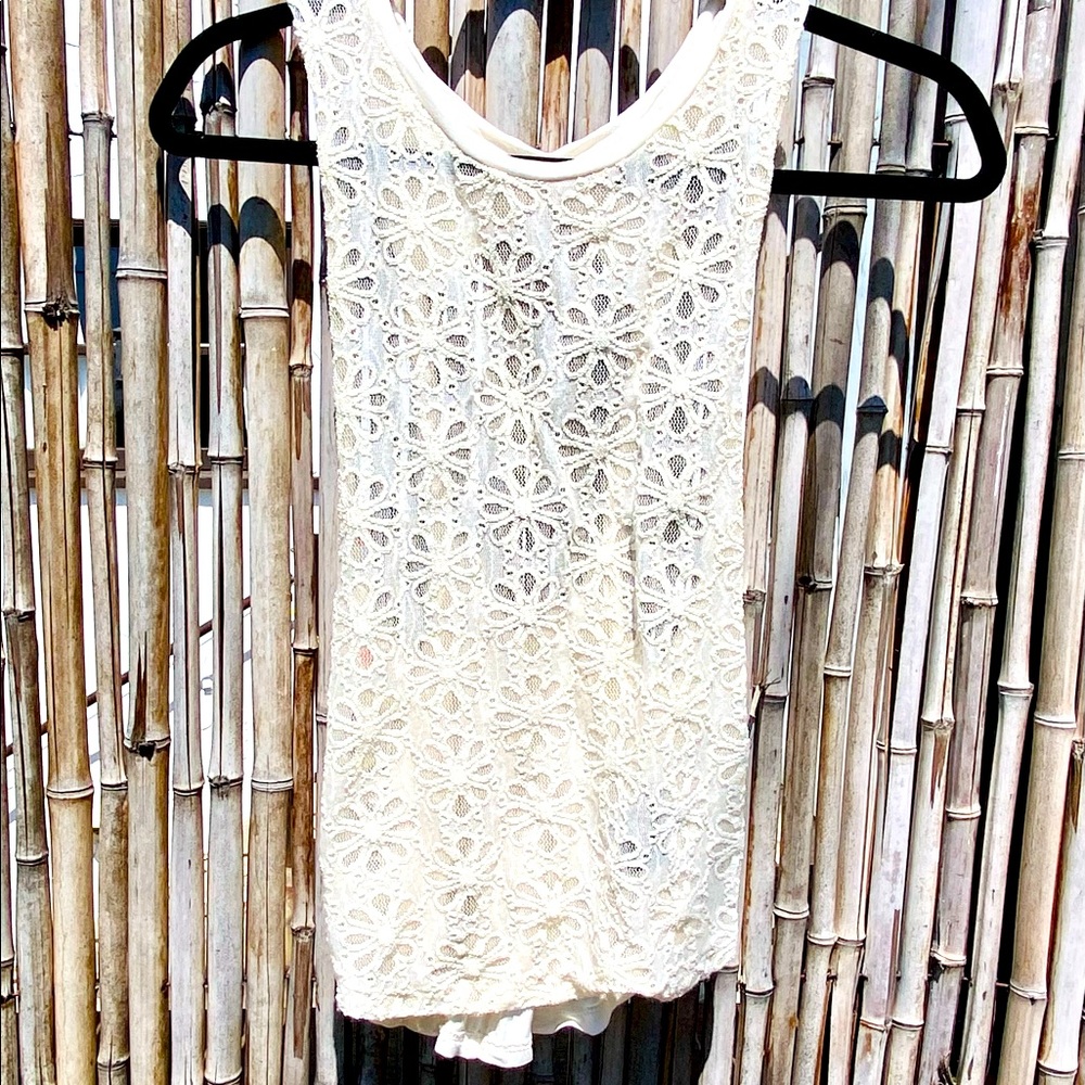 LF Daisy Top with Cutout Back Detailing - XS